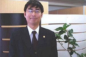 相続弁護士　山中　靖広